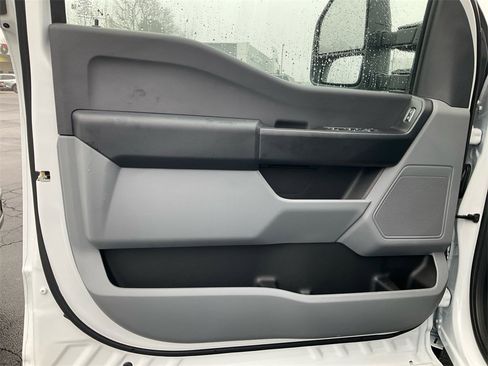 New 2026 Ford F350 XL w/ XL Chrome Package image 16