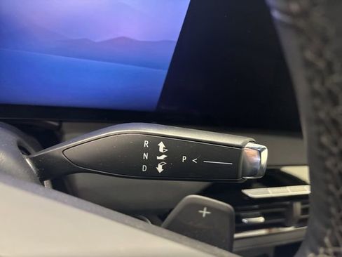 Used 2025 Buick Enclave Preferred image 28