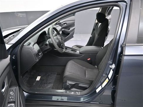 New 2025 Honda Accord LX image 6