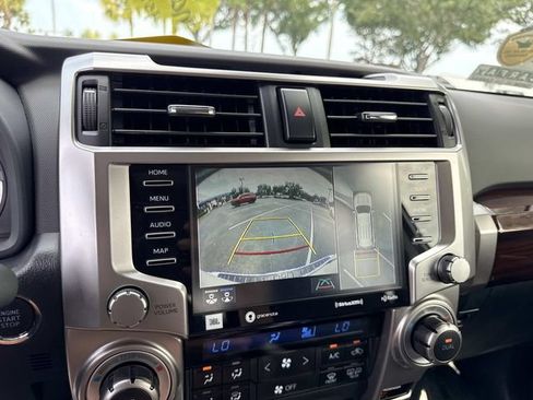 Used 2022 Toyota 4Runner Limited AWD/4WD image 25