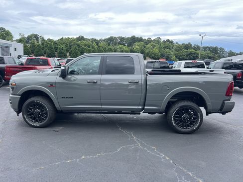 New 2026 RAM 2500 Limited AWD/4WD image 4