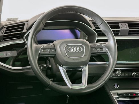 Used 2024 Audi Q3 2.0T Premium w/ Convenience Package image 17