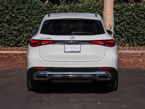 Used 2024 Mercedes-Benz GLC 300 image 7