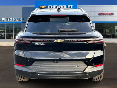 New 2026 Chevrolet Equinox EV LT FWD image 4