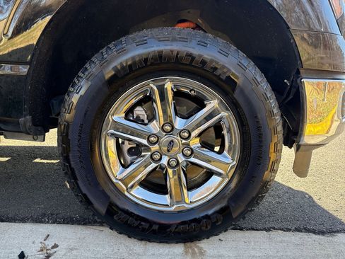 Used 2024 Ford F150 XLT w/ Mobile Office Package image 12