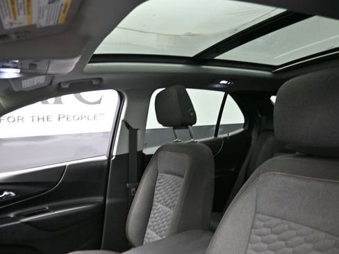 Used 2019 Chevrolet Equinox LT FWD image 17