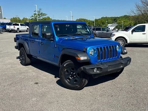 Used 2020 Jeep Gladiator Sport AWD/4WD image 2