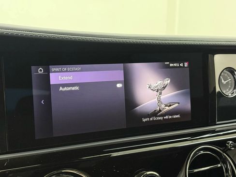 Used 2025 Rolls-Royce Spectre image 24