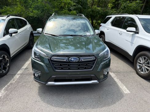 Used 2023 Subaru Forester Touring AWD/4WD image 4