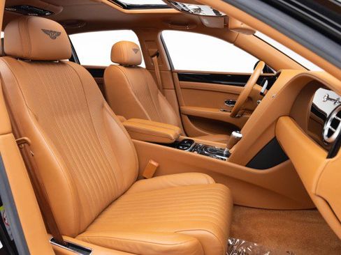 Used 2017 Bentley Flying Spur S V8 image 4
