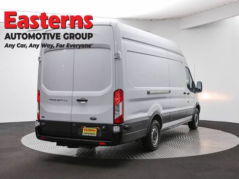 Used 2017 Ford Transit 250 148 High Roof Extended RWD image 5