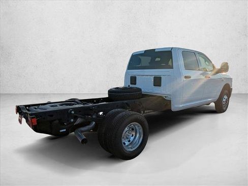 New 2025 RAM 3500 Tradesman w/ Chrome Appearance Group image 2