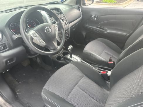 Used 2017 Nissan Versa SV FWD image 13
