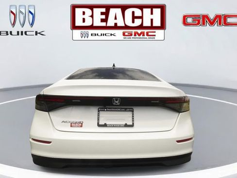 Used 2025 Honda Accord SE image 4