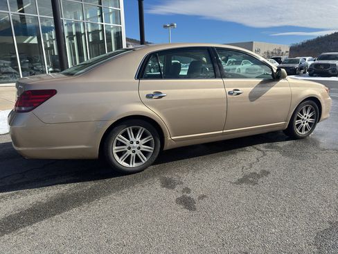 Used 2009 Toyota Avalon Limited image 6