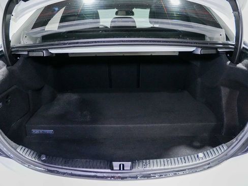 Used 2016 Mercedes-Benz C 350e Sedan image 25