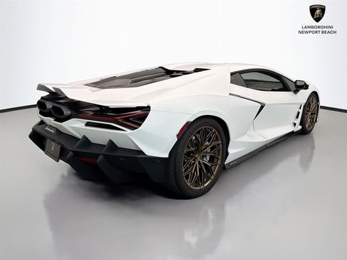 Used 2024 Lamborghini Revuelto AWD/4WD image 33