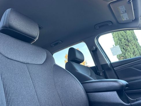 Used 2019 Hyundai Santa Fe SE image 17