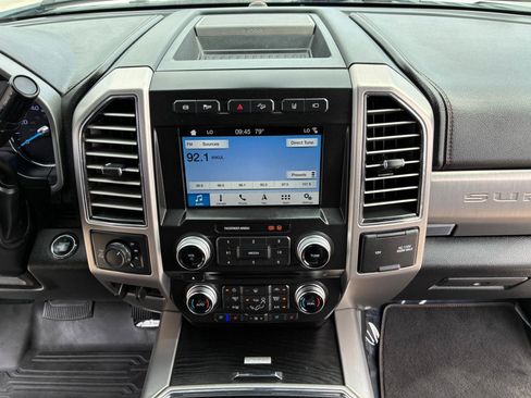 Used 2018 Ford F250 Platinum w/ Platinum Ultimate Package AWD/4WD image 24
