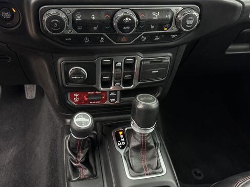 Used 2021 Jeep Wrangler Unlimited Rubicon image 21