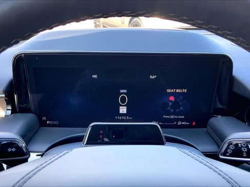 Used 2025 Lincoln Aviator Reserve w/ Equipment Group 201A image 23