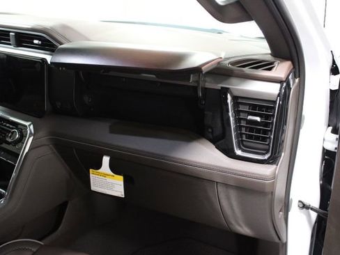 New 2026 GMC Sierra 1500 Denali w/ Denali Reserve Package AWD/4WD image 30