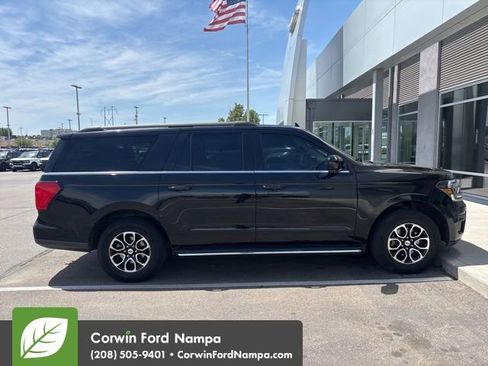 Used 2023 Ford Expedition Max XLT AWD/4WD image 4