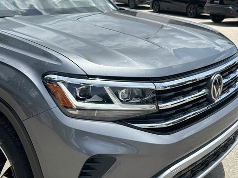 Certified 2023 Volkswagen Atlas Cross Sport SE FWD image 34