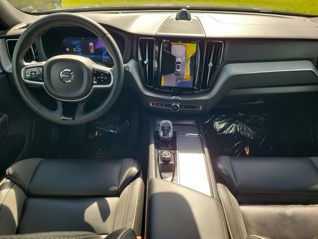 Certified 2024 Volvo XC60 T8 Ultimate w/ Protection Package Premier AWD/4WD image 14