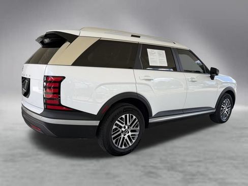 Used 2026 Hyundai Palisade SEL FWD image 3