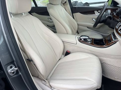 Certified 2019 Mercedes-Benz E 300 image 22
