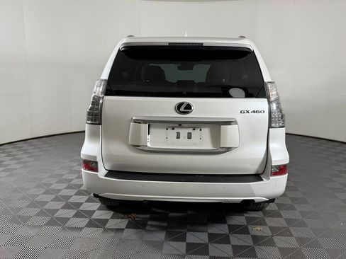 Used 2023 Lexus GX 460 Premium image 10