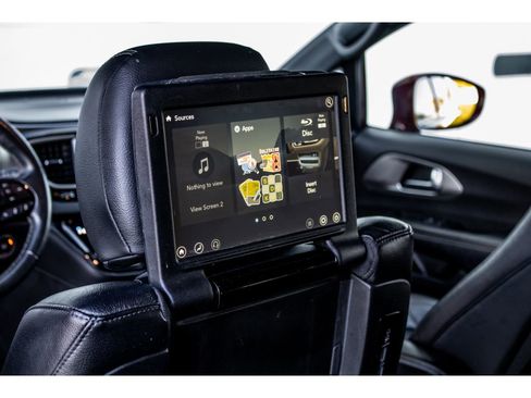 Used 2020 Chrysler Pacifica Touring-L w/ Advanced Safetytec Group image 23