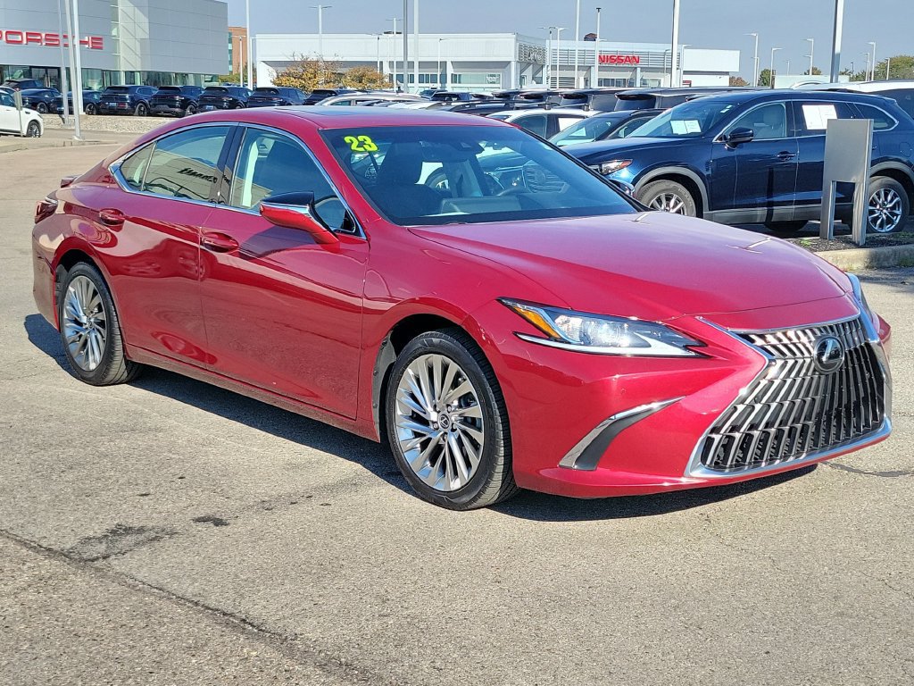 Used 2023 Lexus ES 300h w/ Accessory Package (Z2) FWD image 7