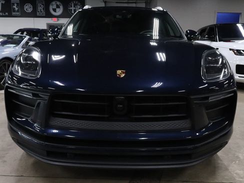 Used 2023 Porsche Macan image 8