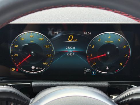Used 2022 Mercedes-Benz GLA 250 4MATIC image 31
