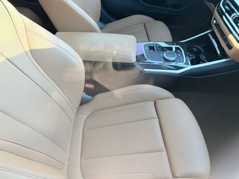 Used 2024 BMW 330i Sedan w/ Convenience Package RWD image 5