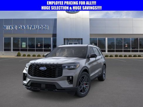 New 2026 Ford Explorer ST-Line w/ ST-Line Street Pack AWD/4WD image 2