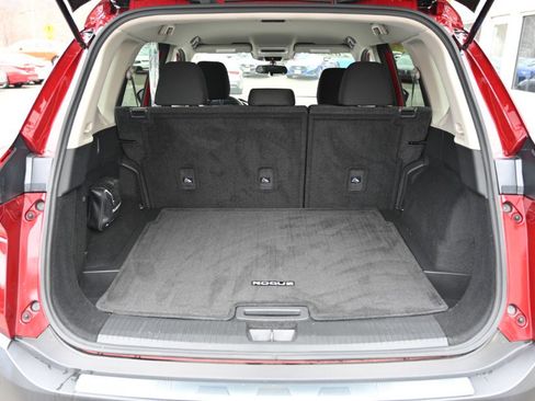 Used 2023 Nissan Rogue S image 16