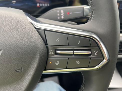 New 2026 Chevrolet Equinox LT w/ Convenience Package II image 16