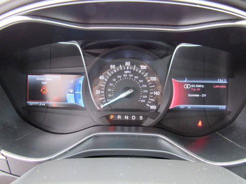 Used 2013 Ford Fusion SE FWD image 16