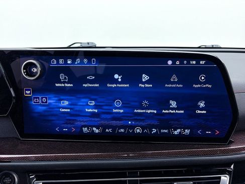 Used 2024 Chevrolet Traverse RS w/ LPO, Floor Liner Package AWD/4WD image 22