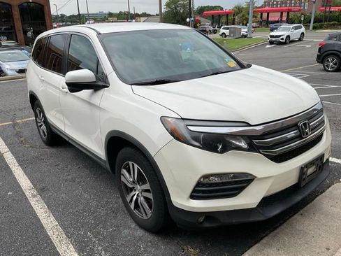 Used 2018 Honda Pilot EX image 3