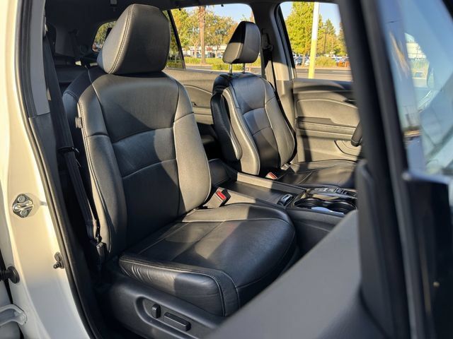 Used 2018 Honda Pilot Touring image 19