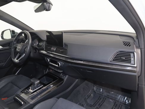Used 2022 Audi SQ5 Premium image 42