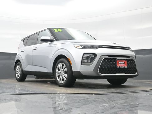 Used 2020 Kia Soul LX image 30