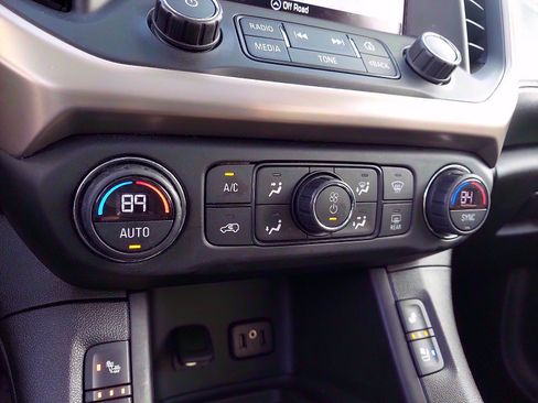 Used 2017 GMC Acadia Denali w/ Technology Package AWD/4WD image 16