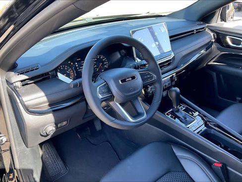 New 2026 Jeep Compass Latitude AWD/4WD image 8