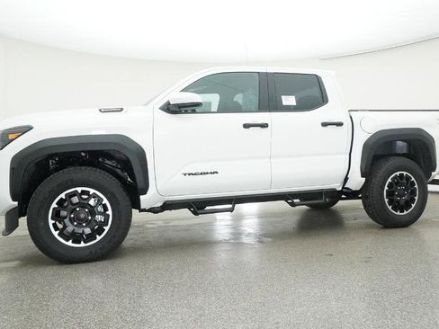 New 2025 Toyota Tacoma TRD Off-Road image 21