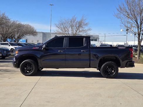 Used 2022 Chevrolet Silverado 1500 Custom Trail Boss w/ LPO, Dark Essentials Package image 12